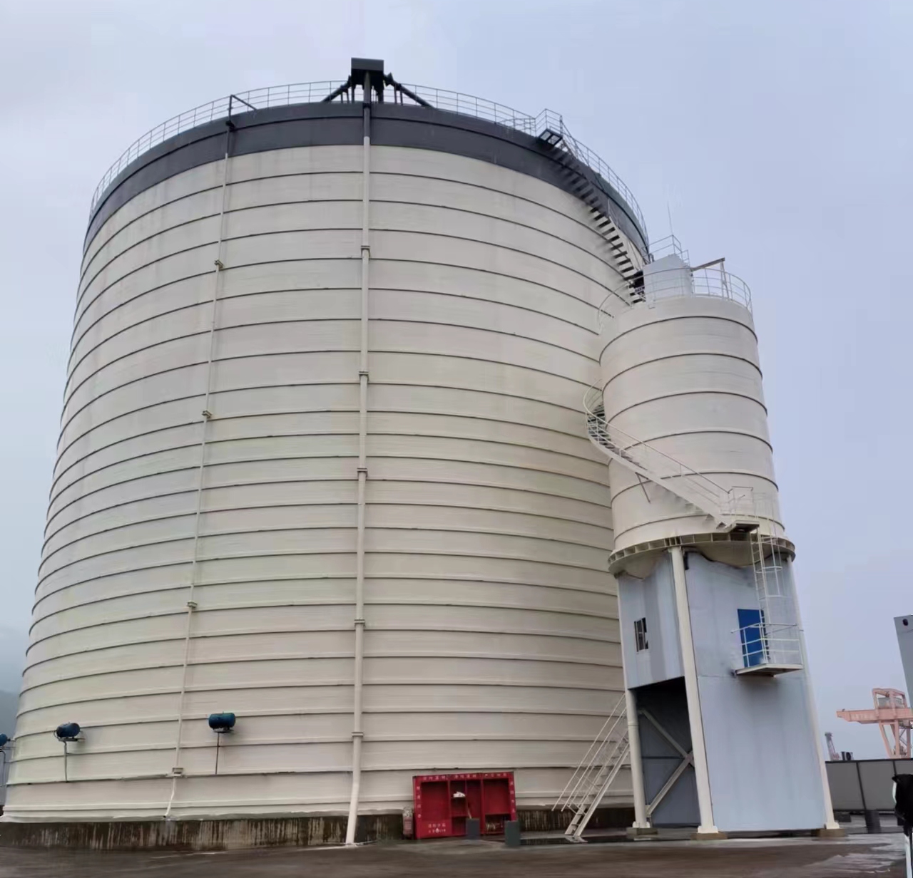 托克逊10万吨水泥钢板库